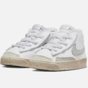 Toddler's Nike Blazer Mid SE White/Light Bone-Volt - size 9CLike new condition